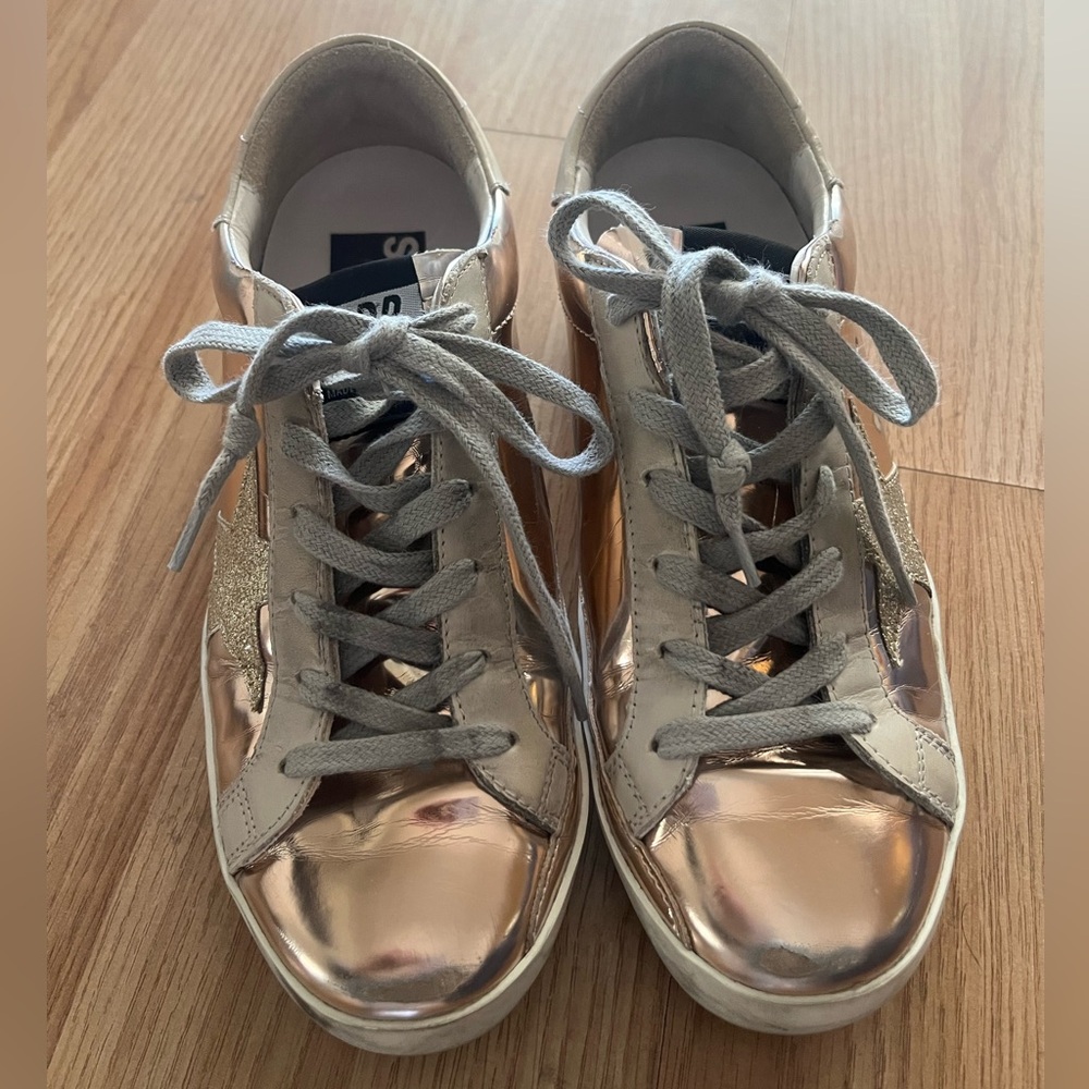 Golden Goose Superstar rose gold sz 35